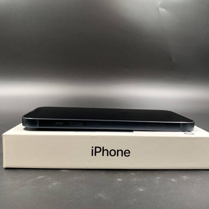 iPhone 13 128GB Midnight - Image 5