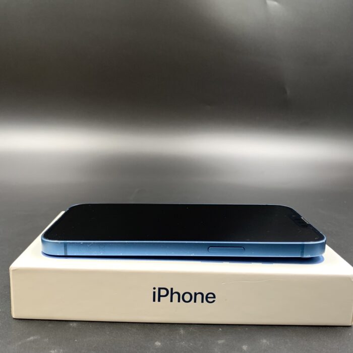 iPhone 13 128GB Blue - Image 3