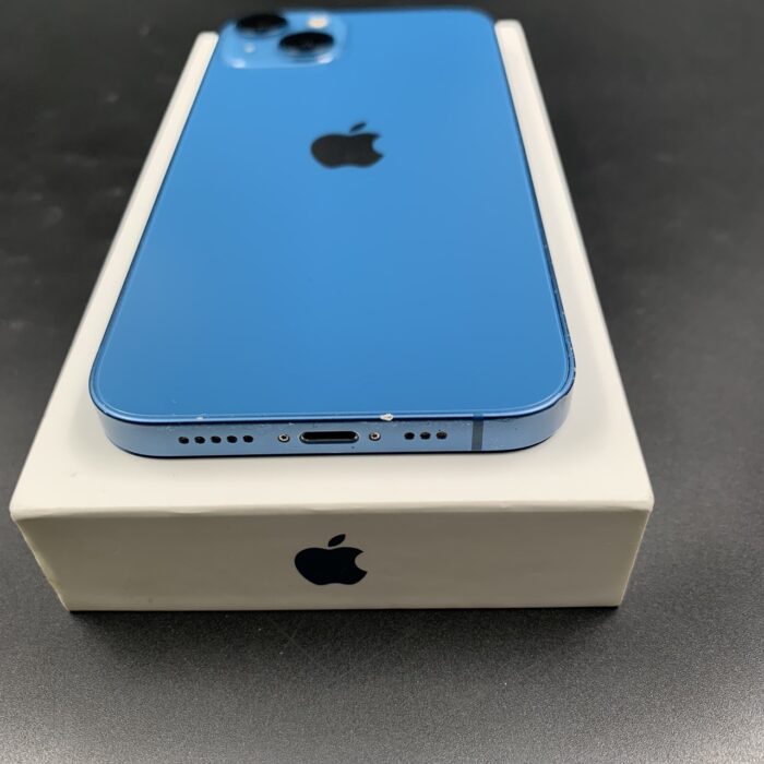 iPhone 13 128GB Blue - Image 8
