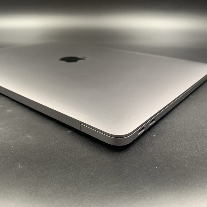 Macbook Pro 13" 2017 | 2,3GHz i5 | 8GB | 256GB Space Grey - Image 5