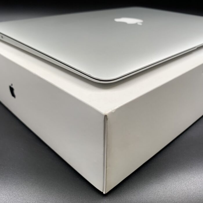 Macbook Air 13" 2017 1.8Ghz | 512GB SSD | 8GB Ram | Core i5 - Image 2