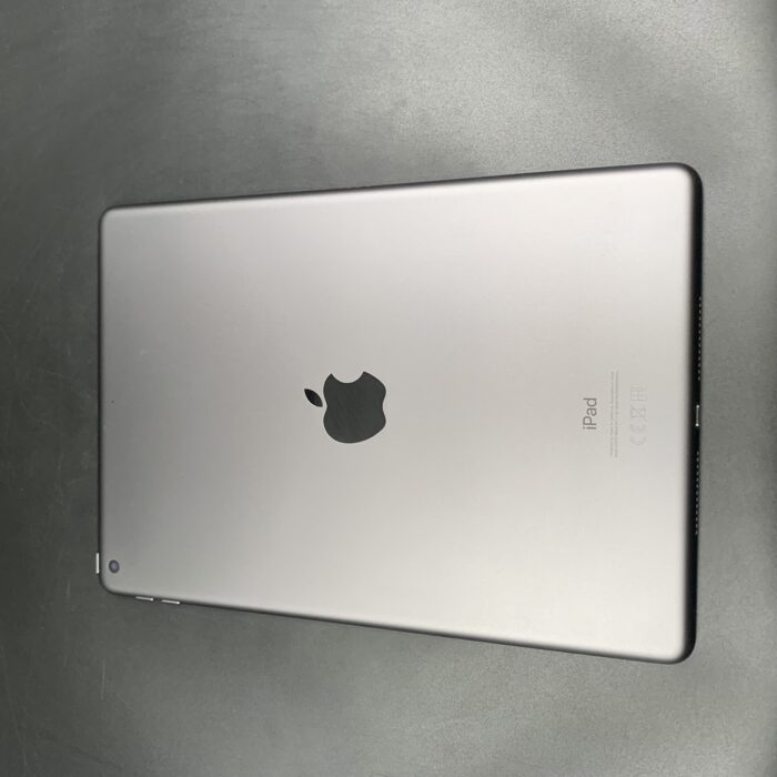 iPad 8th Gen 128GB Wifi Space Grey - Image 6