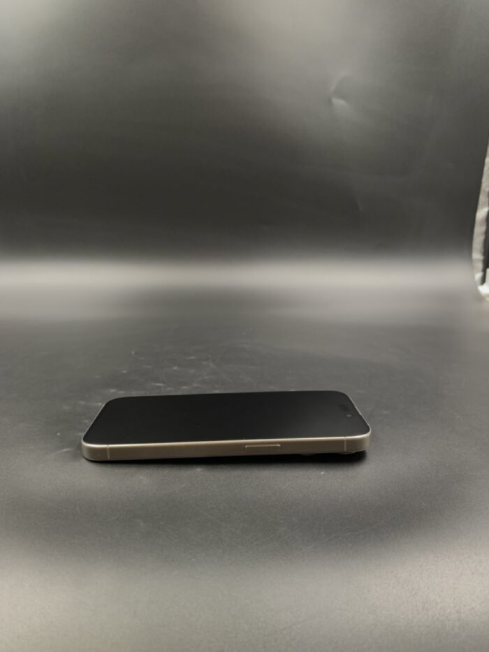 iPhone 15 Pro 128GB Natural Titanium - Image 4