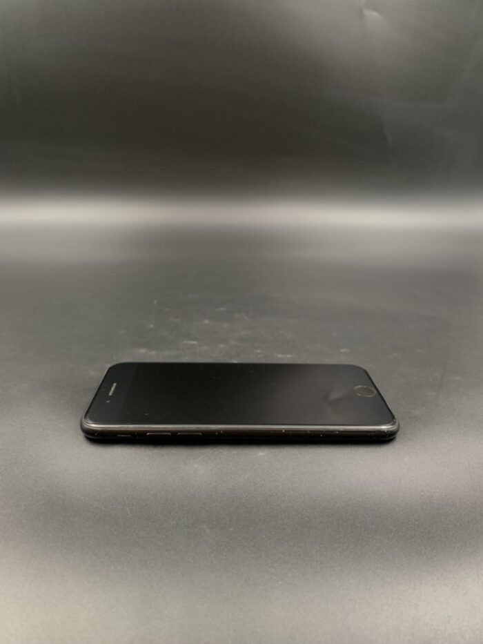iPhone 7 32GB Black - Image 2