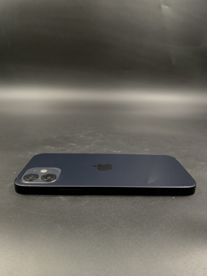 iPhone 12 64GB Black - Image 2