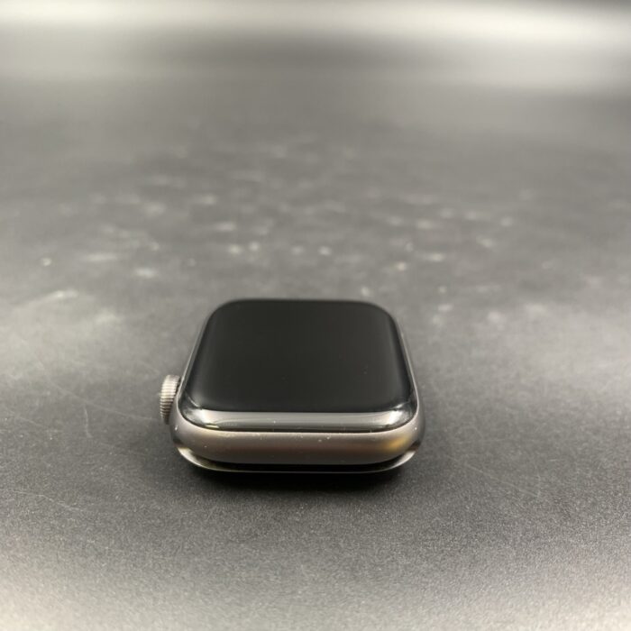 Apple Watch Series 4 44MM Space Grey - Image 3