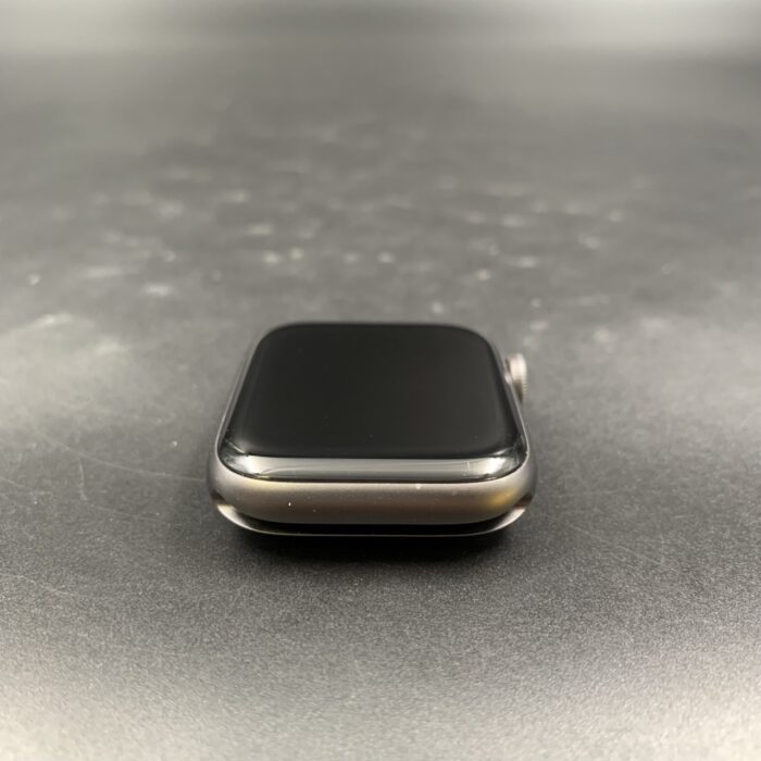 Apple Watch Series 4 44MM Space Grey - Image 5