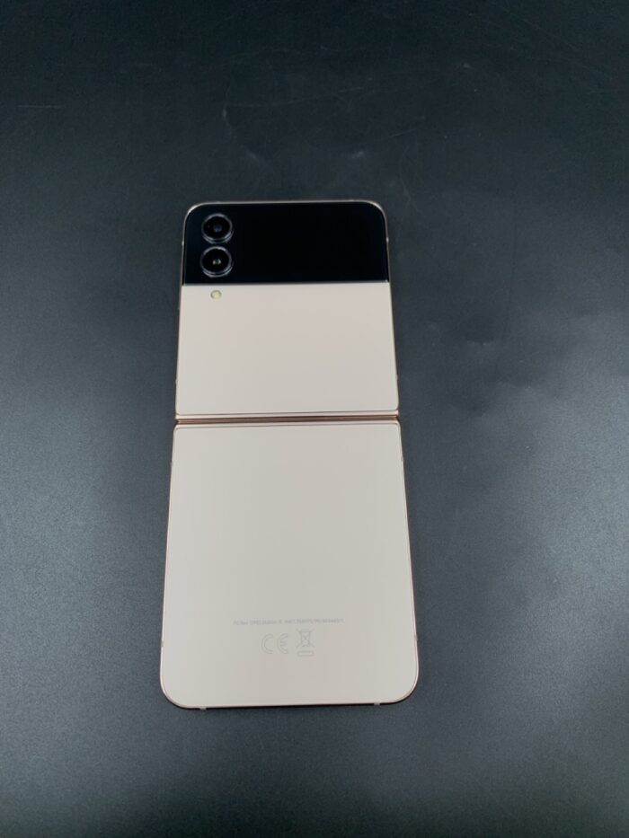 Samsung Galaxy Z Flip 4 256GB Dual Sim Gold - Image 6