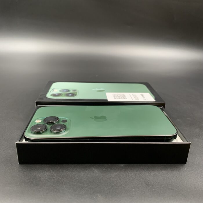 iPhone 13 Pro 256GB Alpine Green - Image 2