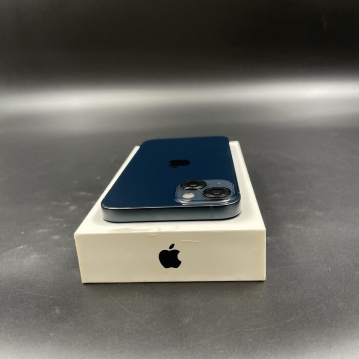 iPhone 13 128GB Midnight - Image 4