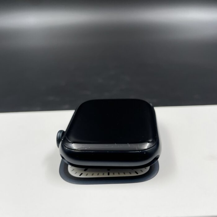 Apple Watch Series 8 45MM Midnight - Image 4