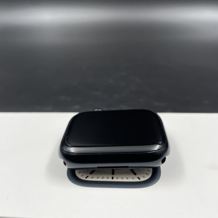 Apple Watch Series 8 45MM Midnight - Image 5