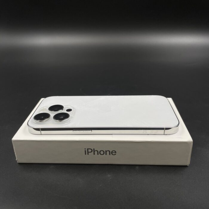 iPhone 14 Pro 256GB Silver (Cracked Back) - Image 3