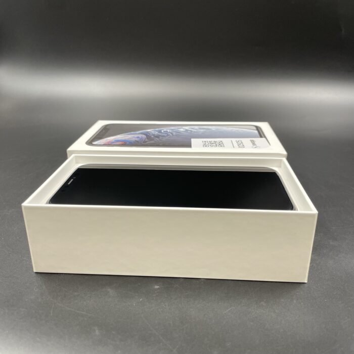 iPhone XR 64GB Black - Image 2