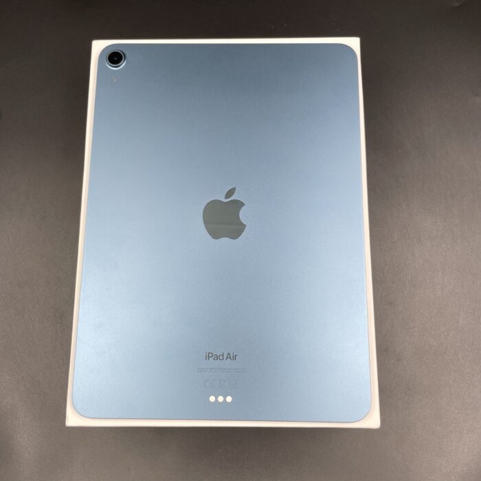 iPad Air (5th Generation) 64GB Wifi Blue - Image 7