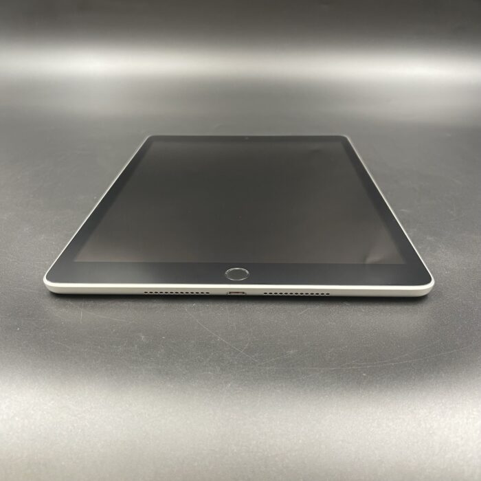 iPad 9th Generation 64GB Wifi Silver - Image 3