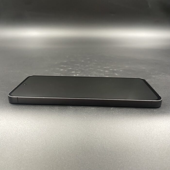 Samsung Galaxy S24 FE 256GB Black - Image 2