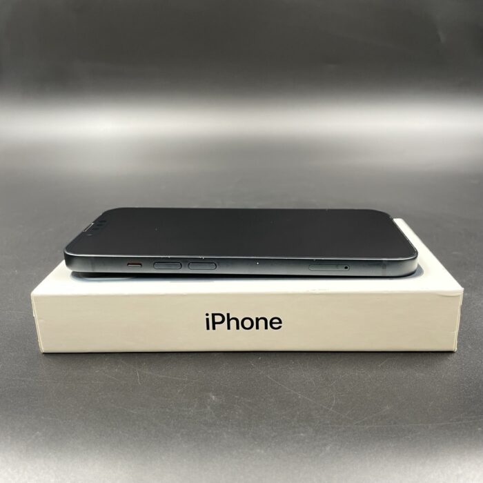 IPhone 13 128GB Midnight - Image 3