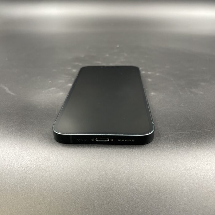 iPhone 13 128GB Midnight - Image 3