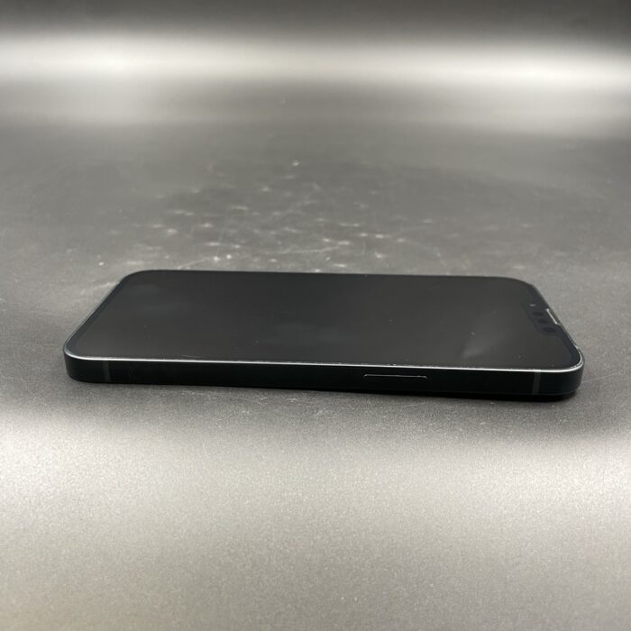 iPhone 13 128GB Midnight - Image 4