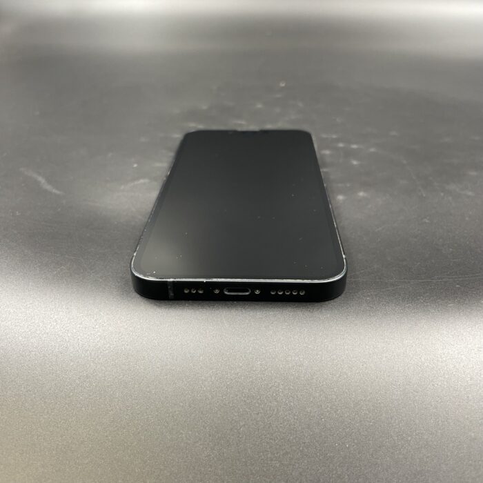 iPhone 13 128GB Midnight - Image 3