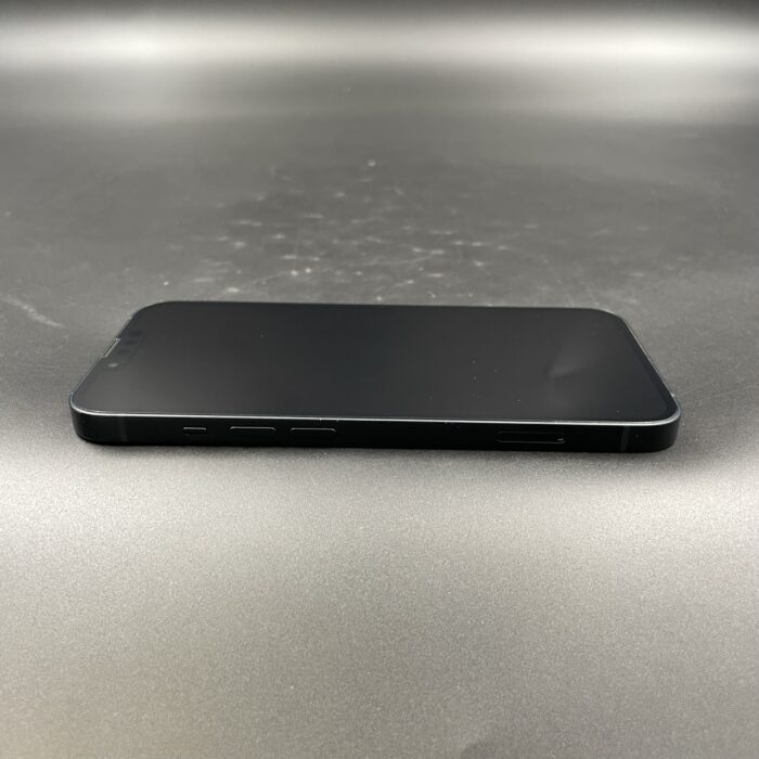 iPhone 13 128GB Midnight - Image 2