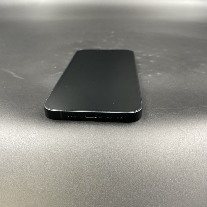 iPhone 13 128GB Midnight - Image 3