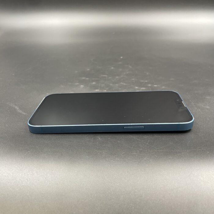 iPhone 13 128GB Blue - Image 4