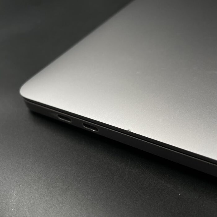 Macbook Pro 16" 2019 | 2,6GHz i7 | 16GB | 512GB Space Grey - Image 6