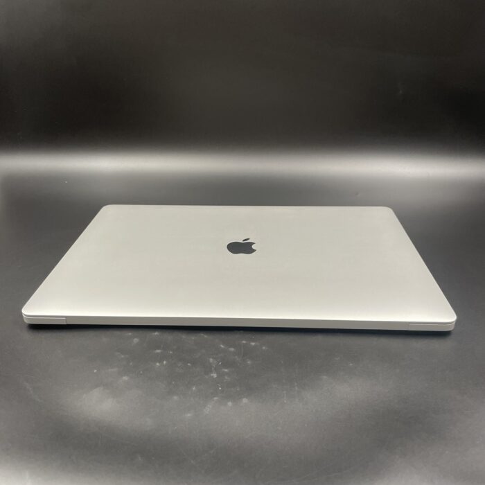 Macbook Pro 16" 2019 | 2,6GHz i7 | 16GB | 512GB Silver - Image 4