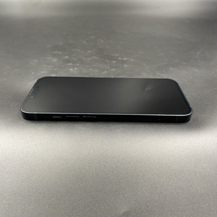 iPhone 13 128GB Midnight - Image 2
