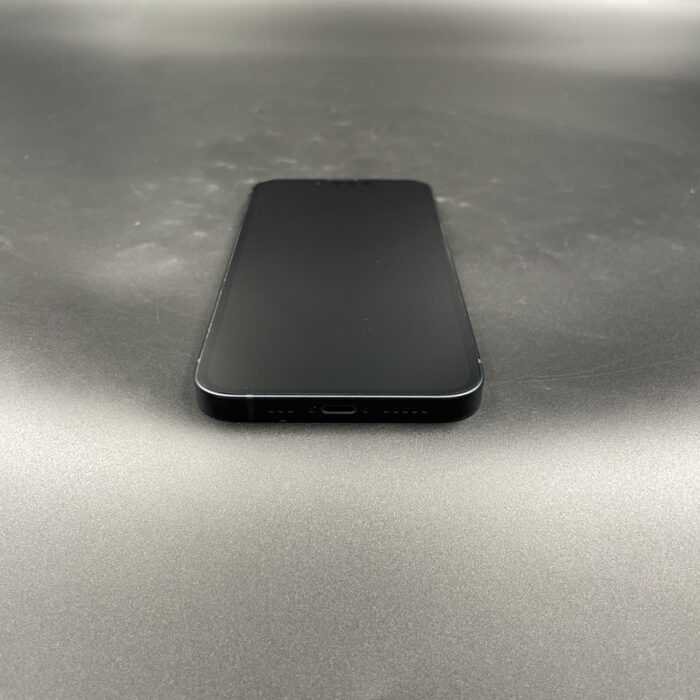 iPhone 13 128GB Midnight - Image 3