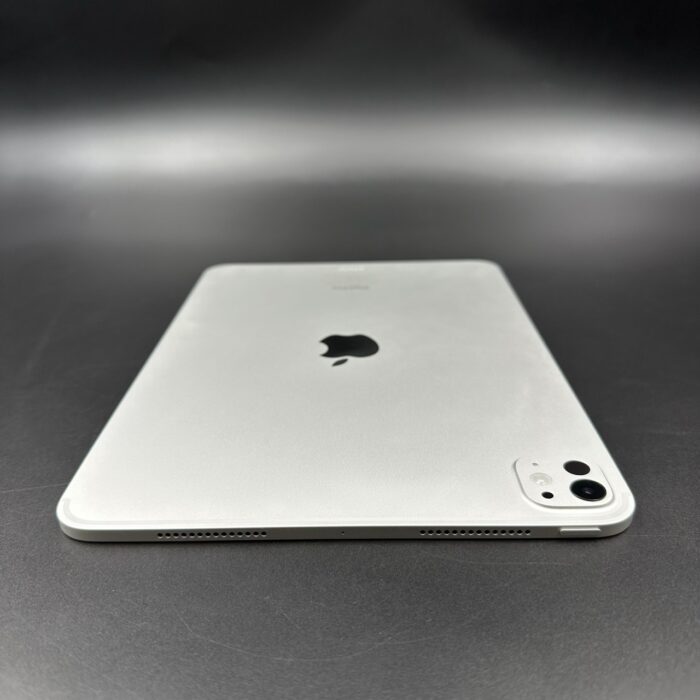 iPad Pro 11-Inch (M4) 256GB WIFI  Silver (Combo Deal) - Image 9