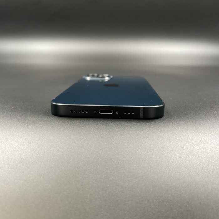 iPhone 13 256GB Midnight - Image 3