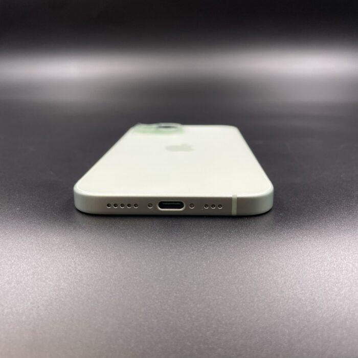 iPhone 15 128GB Green - Image 3