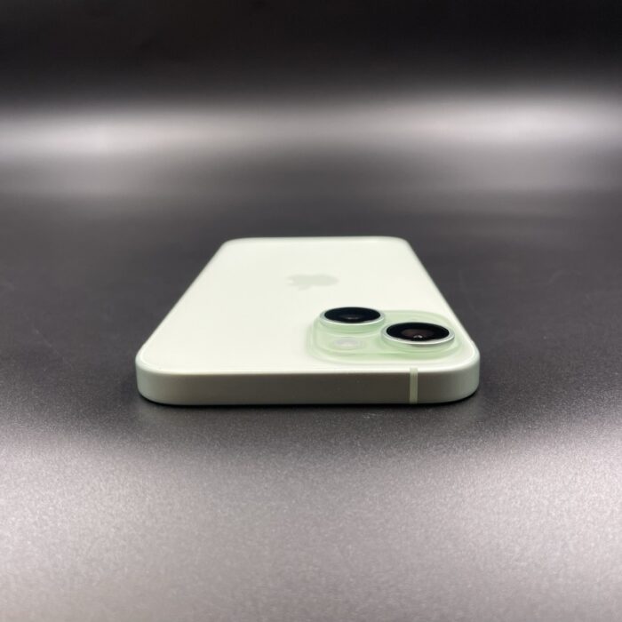 iPhone 15 128GB Green - Image 5