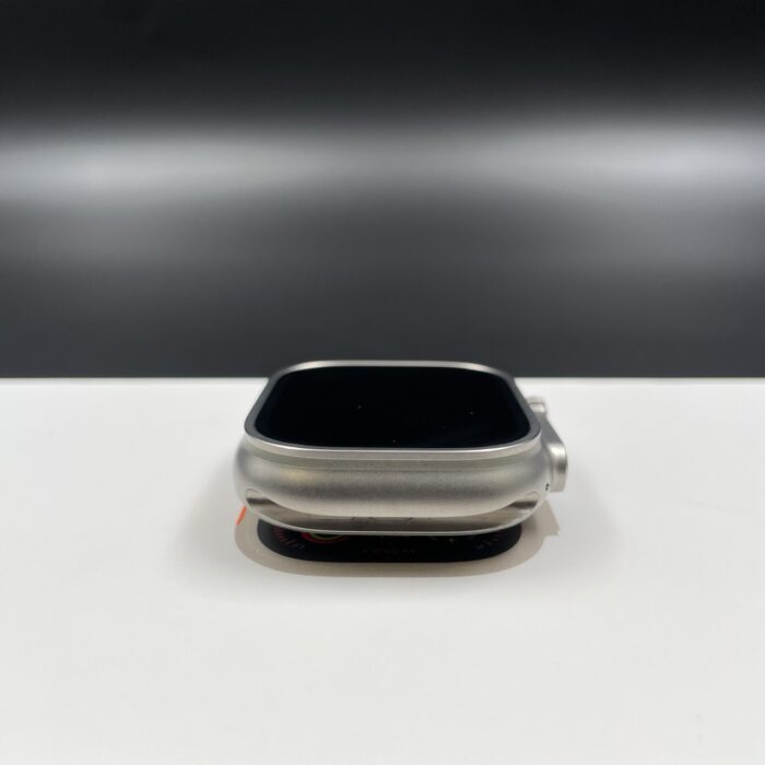 Apple Watch Ultra 2 49MM Titanium - Image 3