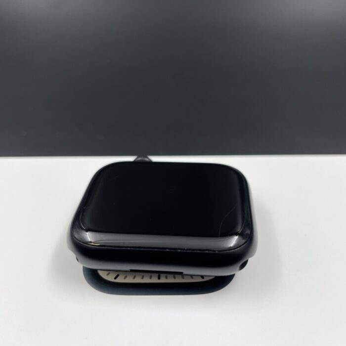 Apple Watch Series 7 45MM Midnight - Image 6