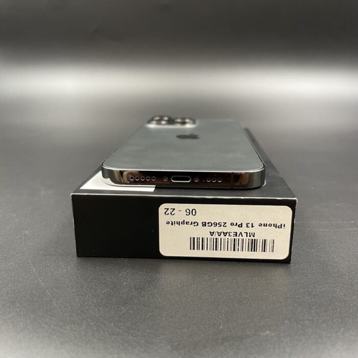 iPhone 13 Pro 256GB Graphite - Image 4