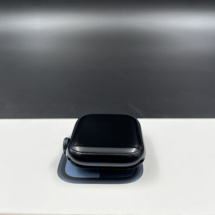 Apple Watch Series 7 41MM Midnight - Image 5