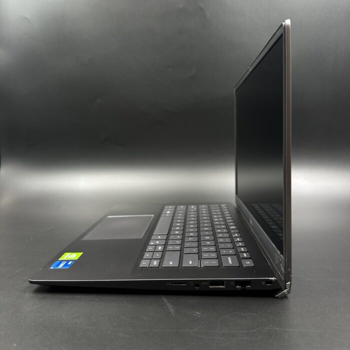 Dell Vostro | 11th Gen Intel Core i7 | 32GB Ram | 1TB SSD - Image 6