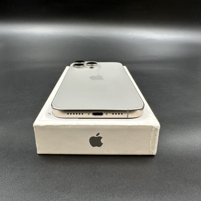 iPhone 16 Pro Max 256GB Natural Titanium - Image 4