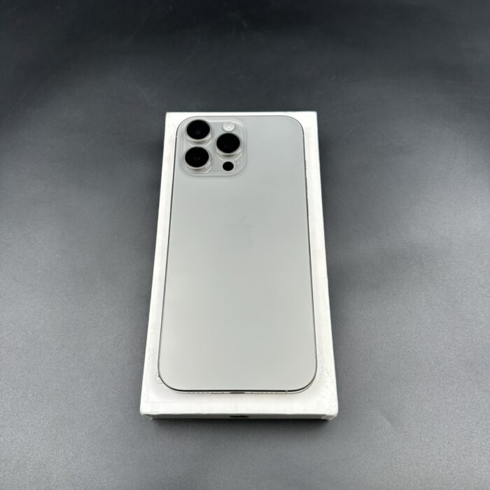 iPhone 16 Pro Max 256GB Natural Titanium - Image 10