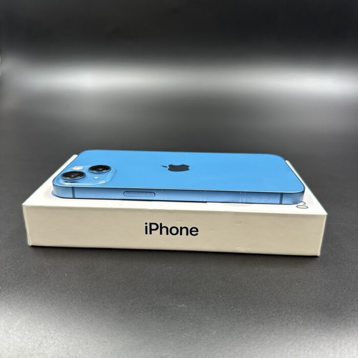 iPhone 13 256GB Blue - Image 3