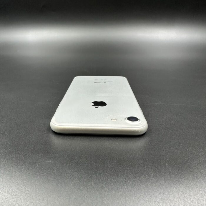 iPhone 7 128GB Silver - Image 5