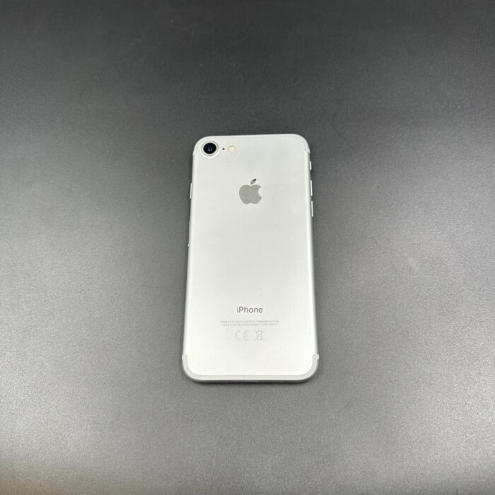 iPhone 7 128GB Silver - Image 7