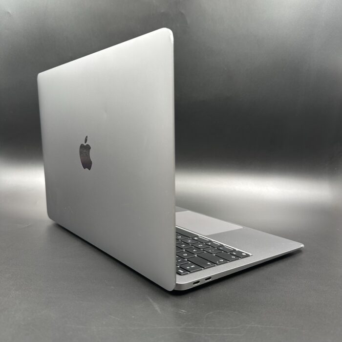 Macbook Air M1 13" 256GB Space Grey - Image 2