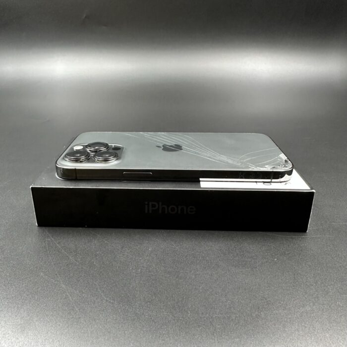 iPhone 13 Pro 256GB Graphite (Cracked Back) - Image 3