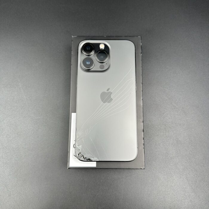 iPhone 13 Pro 256GB Graphite (Cracked Back) - Image 8