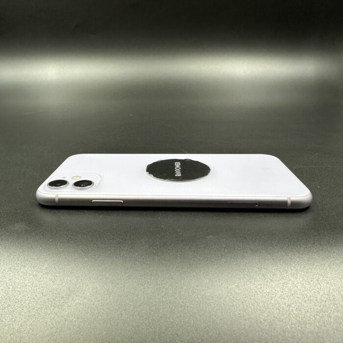 iPhone 11 256GB Purple - Image 2